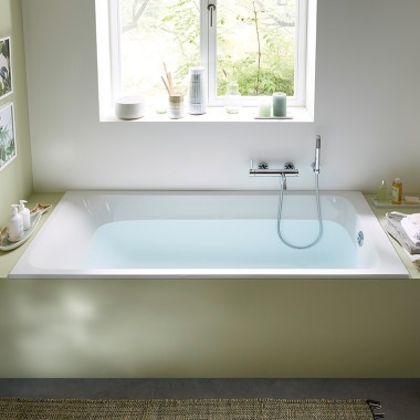 Tawa浴缸由干净卫生的亚克力制成