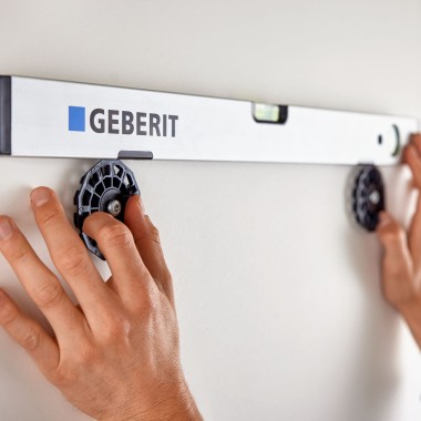 Option mirror fastening FlexInstall (© Geberit)